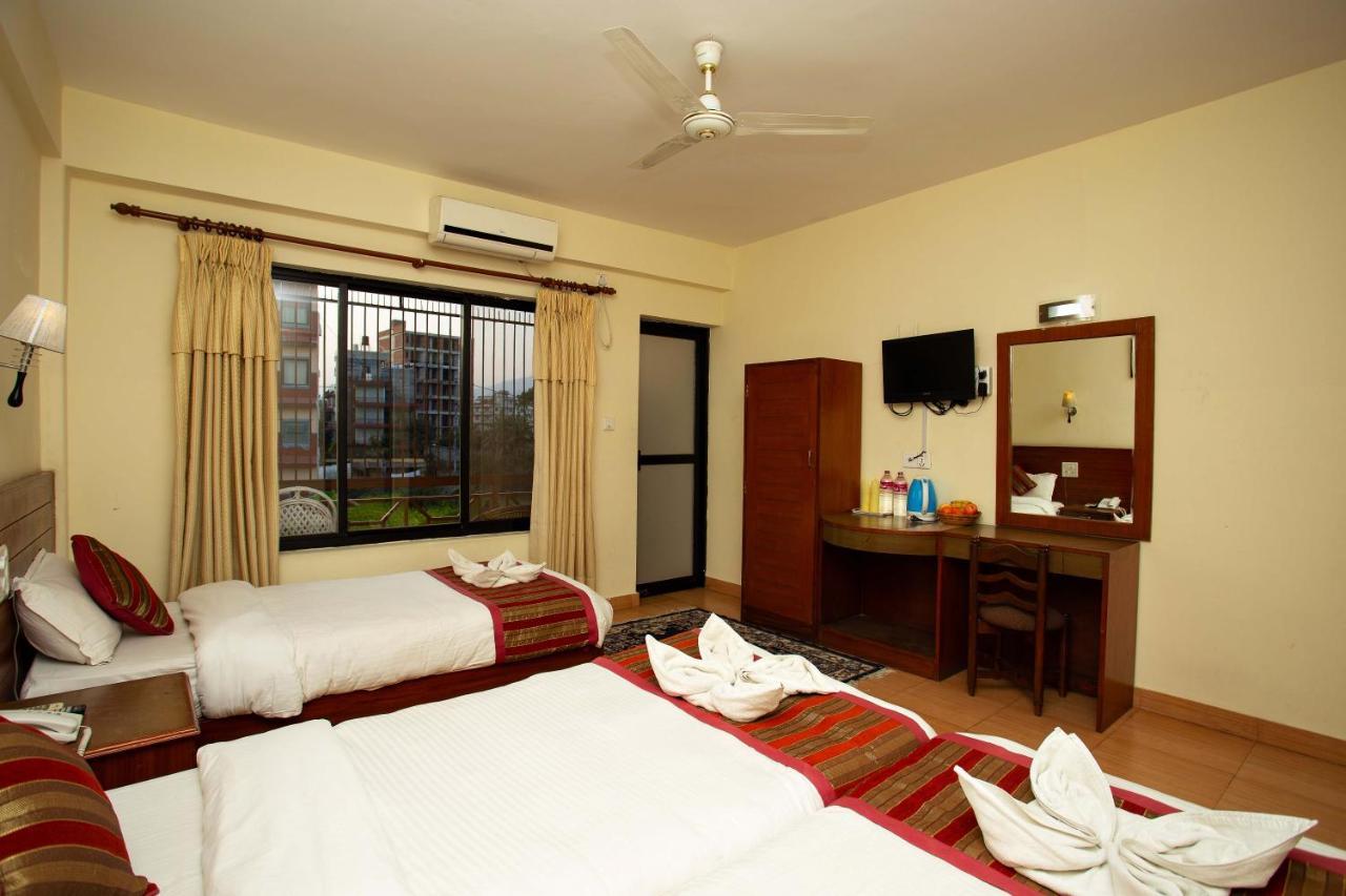 Hotel Orchid Pokhara Ngoại thất bức ảnh