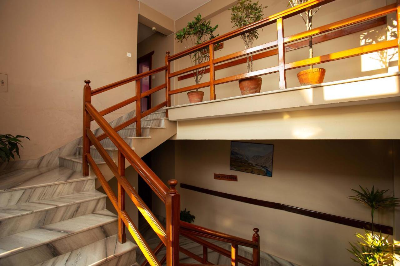 Hotel Orchid Pokhara Ngoại thất bức ảnh