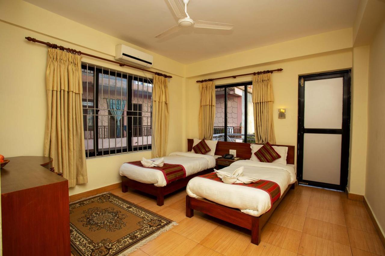 Hotel Orchid Pokhara Ngoại thất bức ảnh