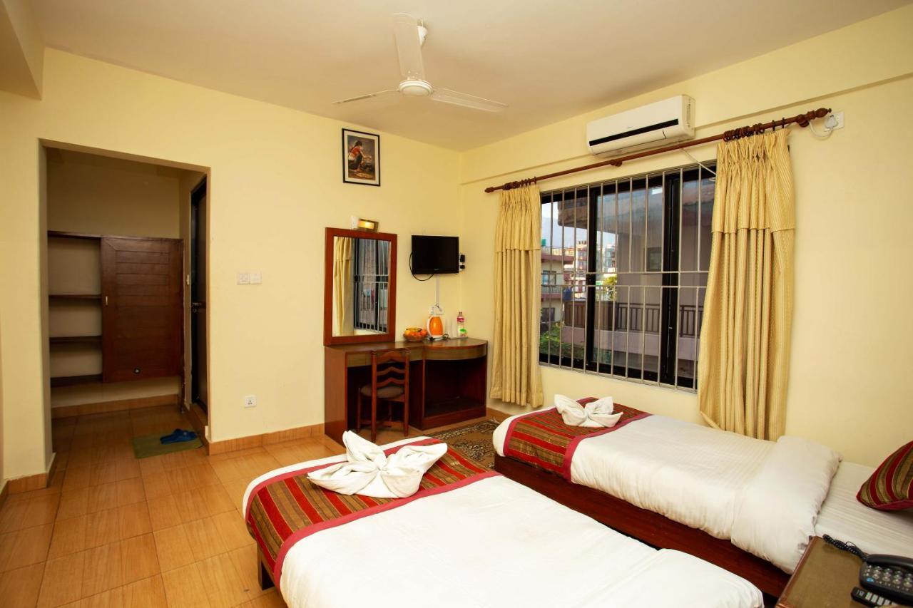 Hotel Orchid Pokhara Ngoại thất bức ảnh